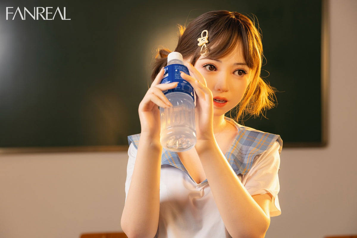 Mes muñeca sexual (FanReal Doll 155 cm copa F de silicona)