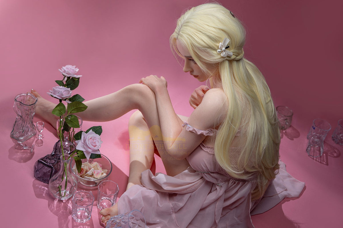 Muralla exterior muñeca sexual (Irontech Doll 158 cm copa H B1 silicona)