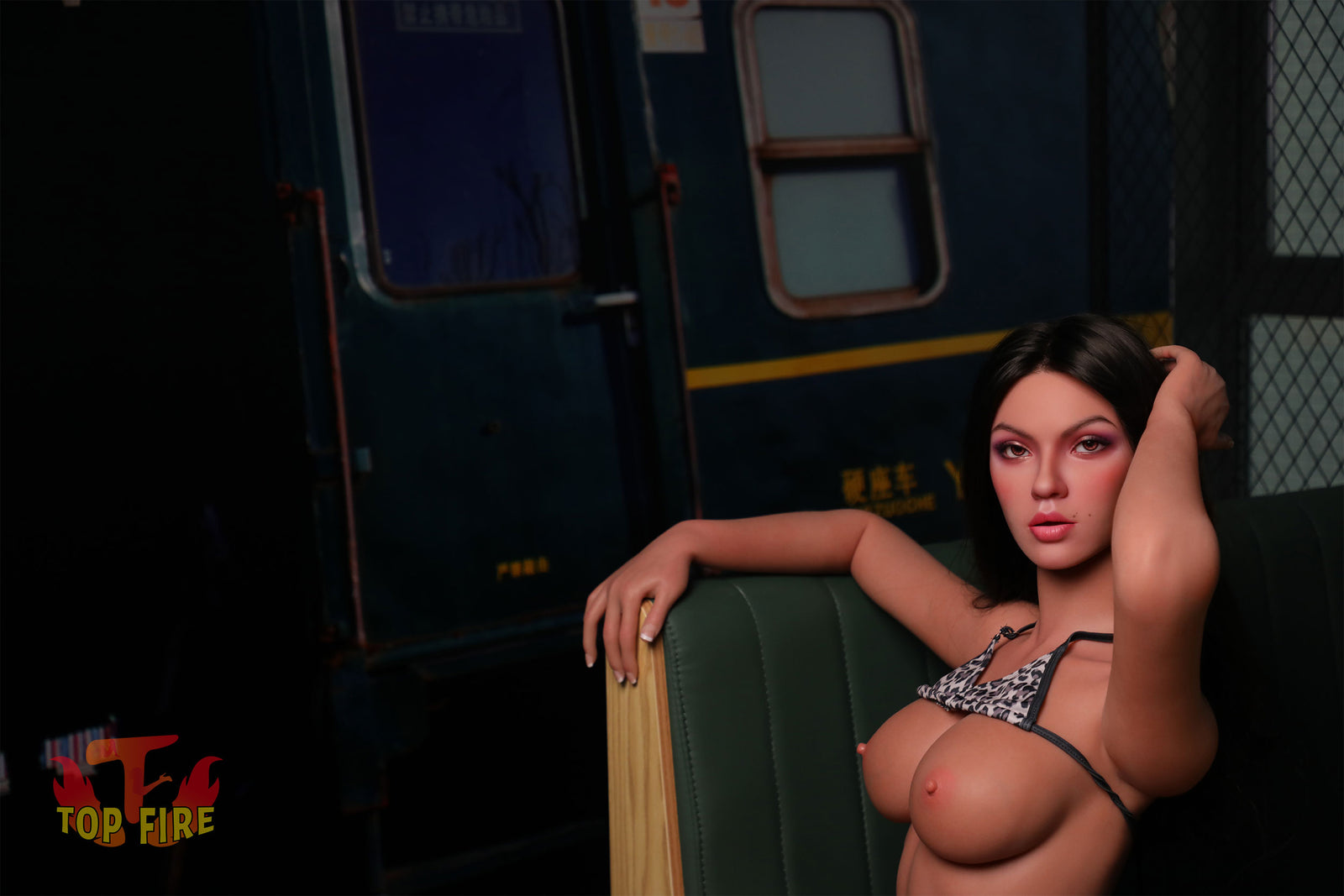 Eco muñeca sexual (Top Fire Doll 165 cm copa C T14 silicona)