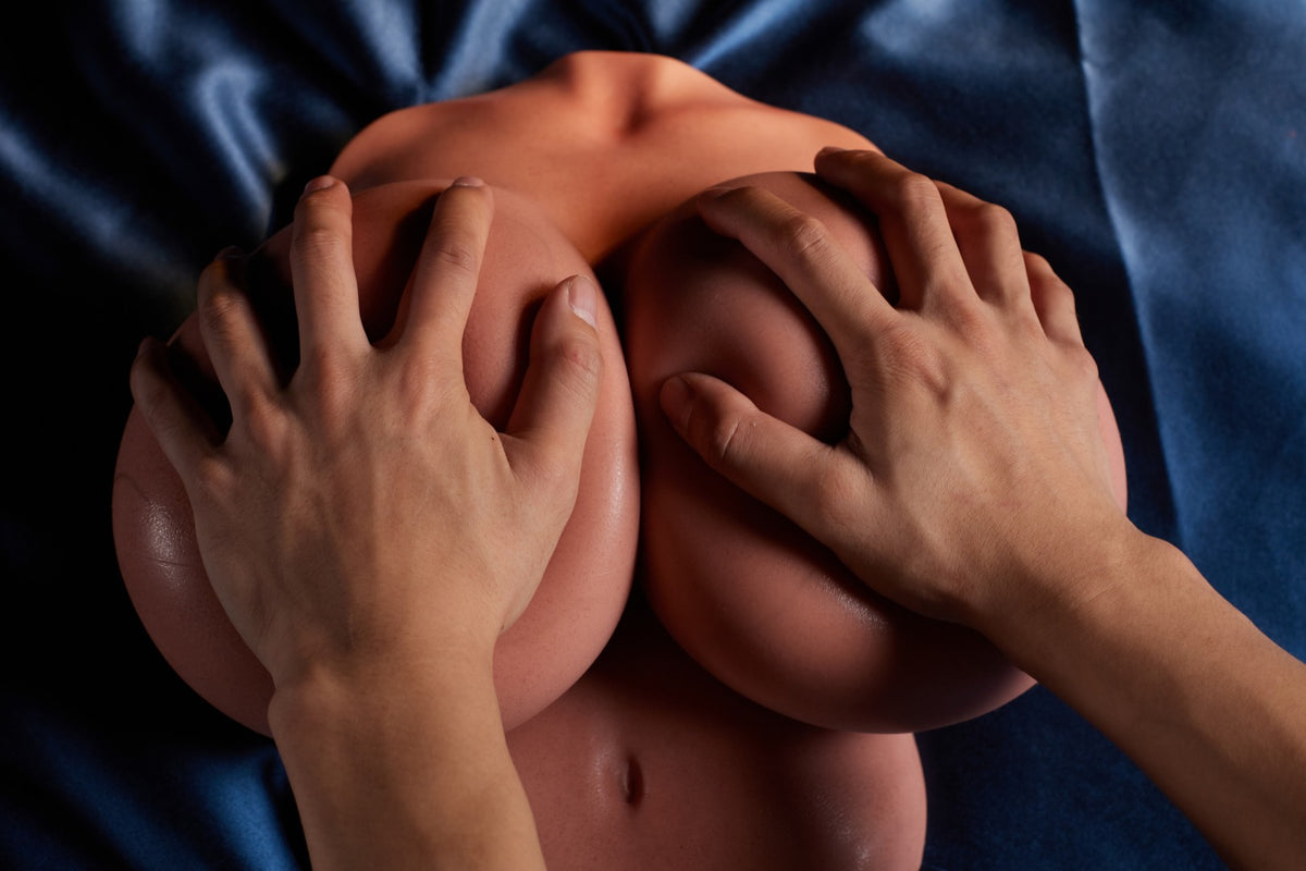 Chest (XL) Torso Sex doll (Climax Doll Pro G-cup silicone)