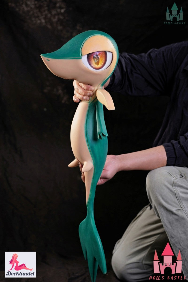 Pokémon muñeca sexual Snivy de la marca. Dolls Castle. Un muñeco cosplay de 80 cm de altura inspirado en el popular Pokémon Snivy. 