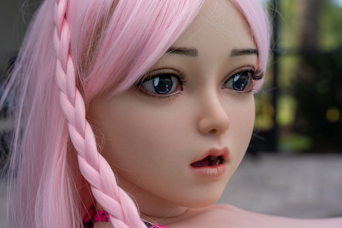 Anna-May (Doll Forever Copa E de silicona de 160 cm)