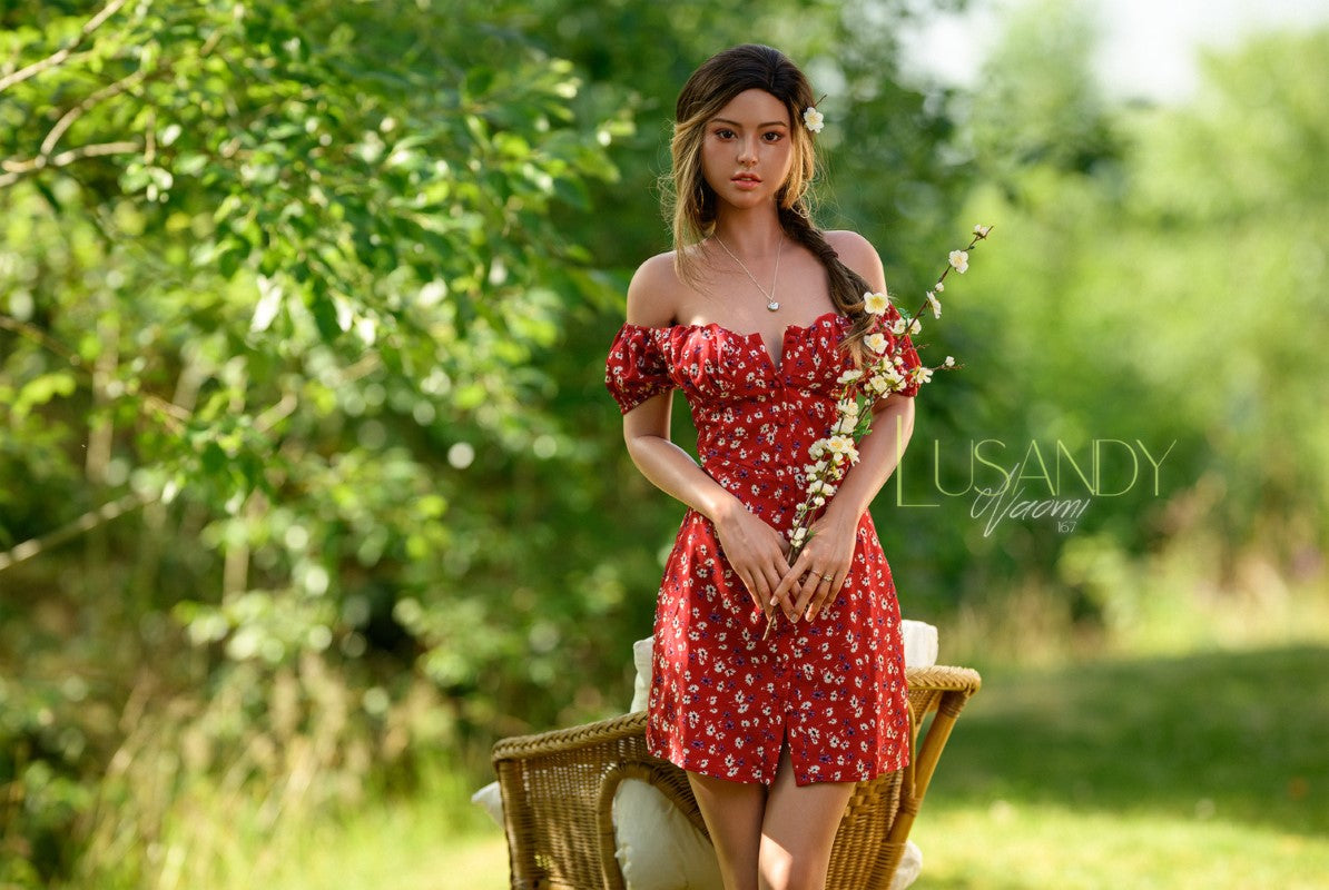 Noemí muñeca sexual (Lusandy Doll 167 cm copa B de silicona)