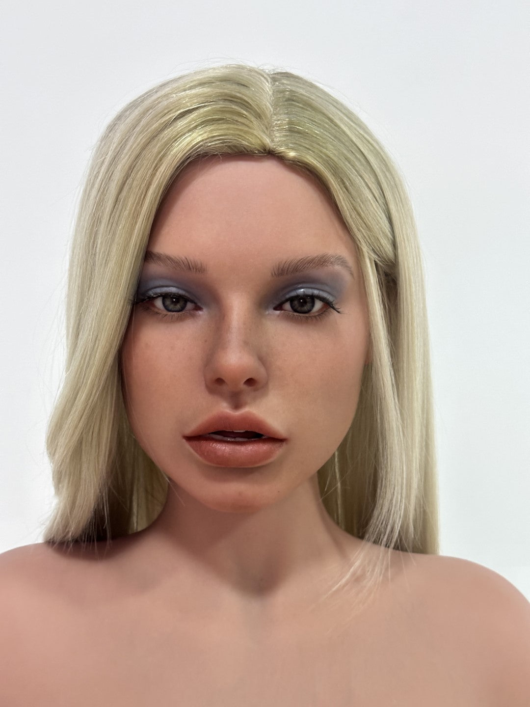 Freja Sex doll (Zelex 164cm g-cup Zxe211-2 Sle silicone)