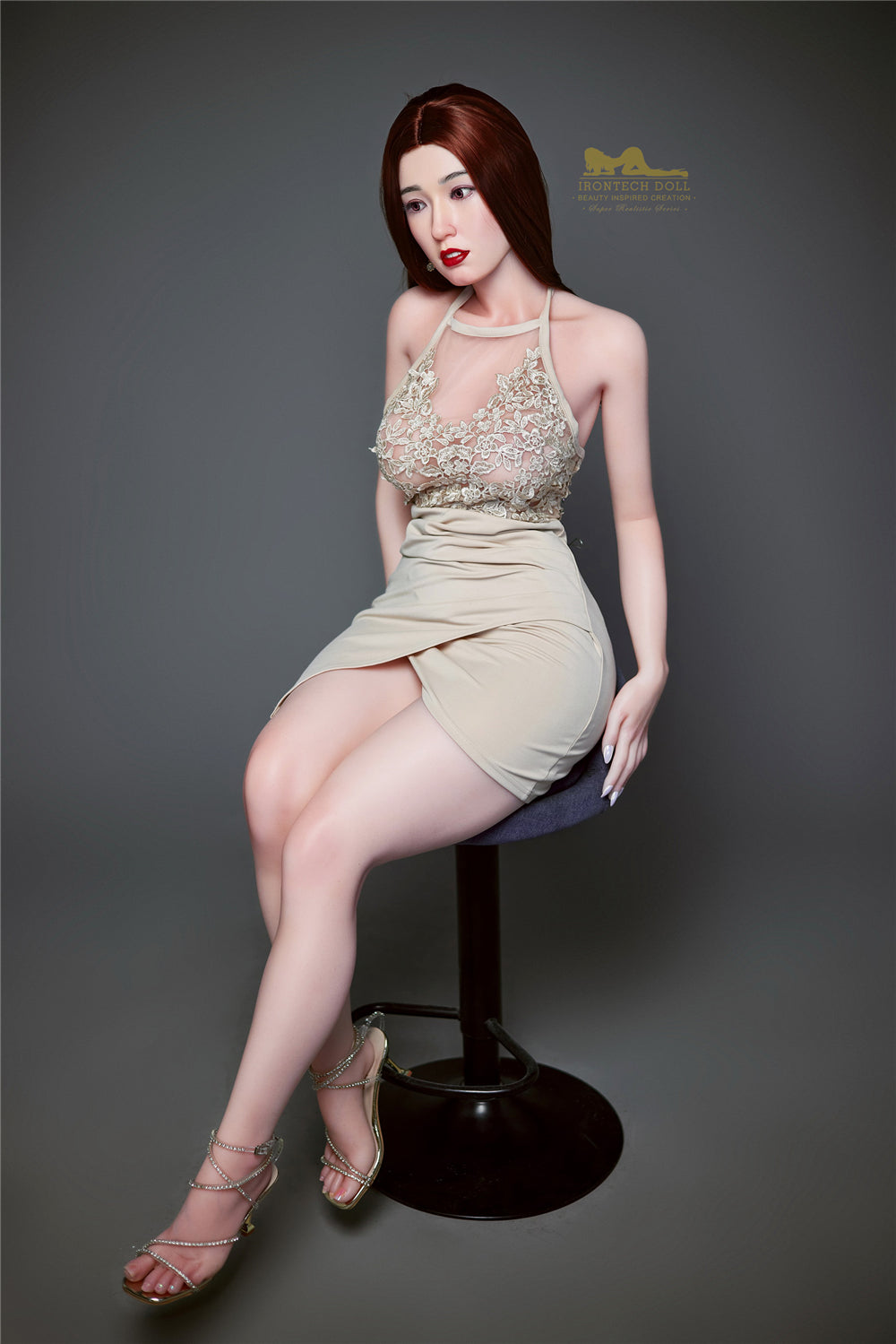 betty muñeca sexual (Irontech Doll 153 cm e-cup S7 silicona)