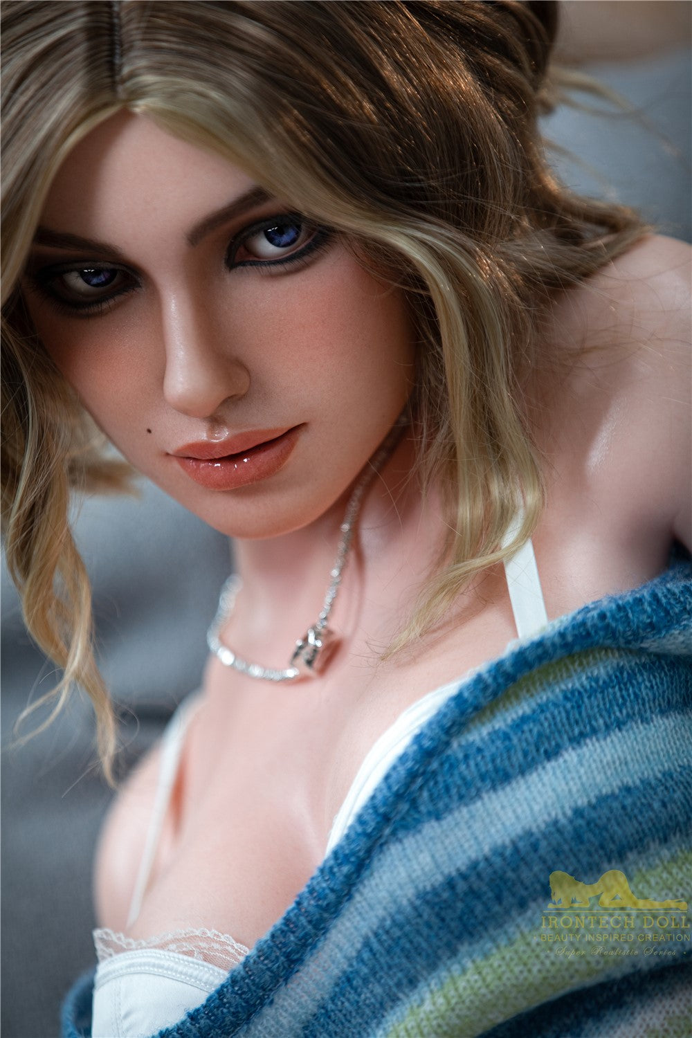 Lota muñeca sexual (Irontech Doll 152 cm Copa A S17 Silicona)